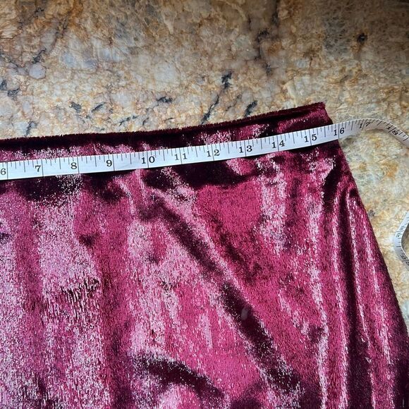 Gorgeous skirt. Sparkle and soft. - Picture 6 of 7